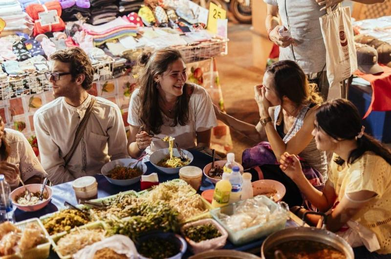 Cuánto cuesta comer en un mercado de Tailandia