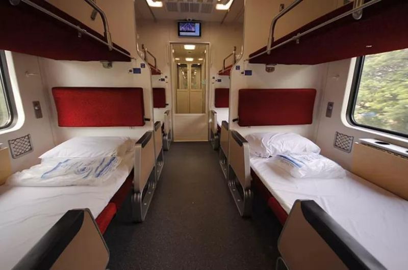 Literas de segunda clase en el tren nocturno de Bangkok a Chiang Mai