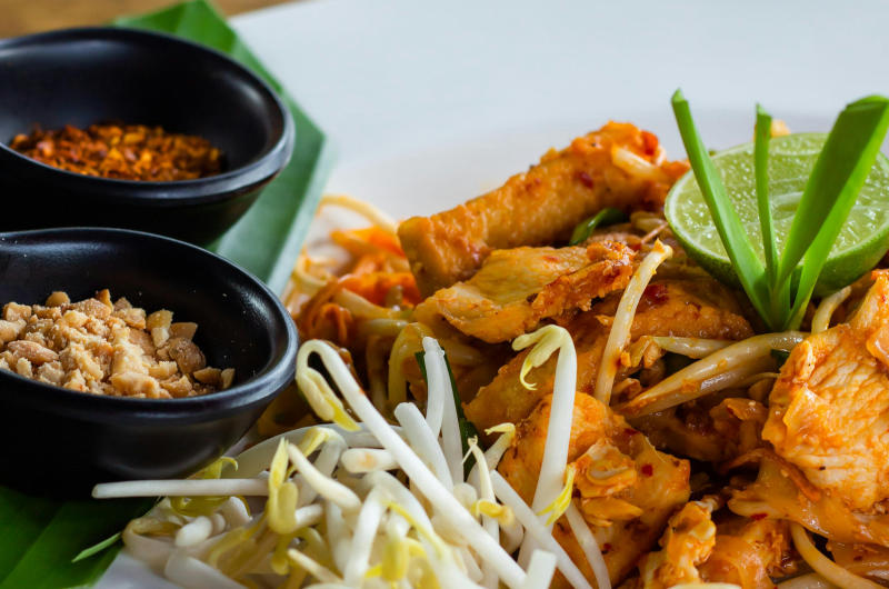 pad thai de pollo casero