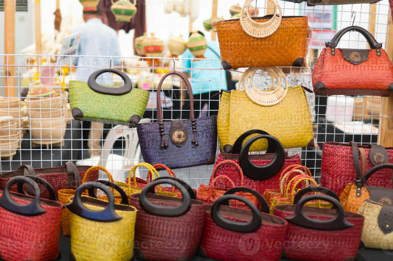Los bolsos hechos de bambú o ratán son típicos del norte de Tailandia