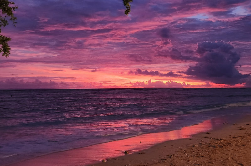 Ver un atardecer en la costa oeste de Gili Trawangan es una de las cosas que debes hacer obligatorIamente