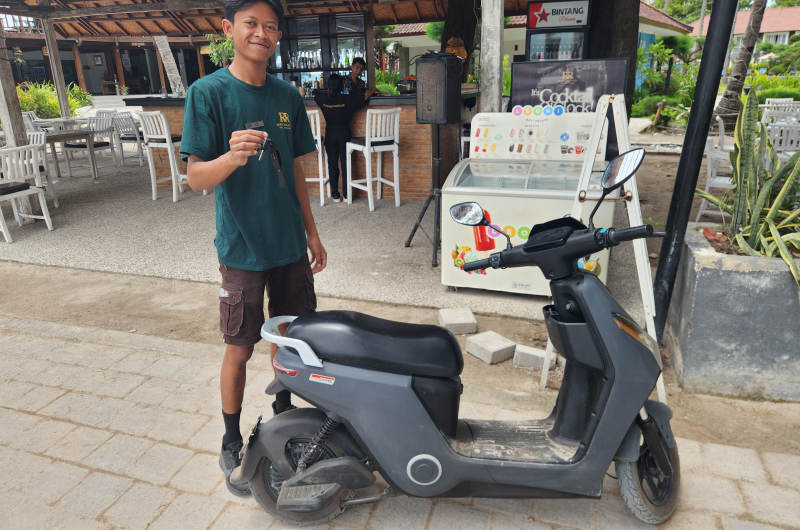 Praa moverte por Gili Air podrás alquilar una moto eléctrica