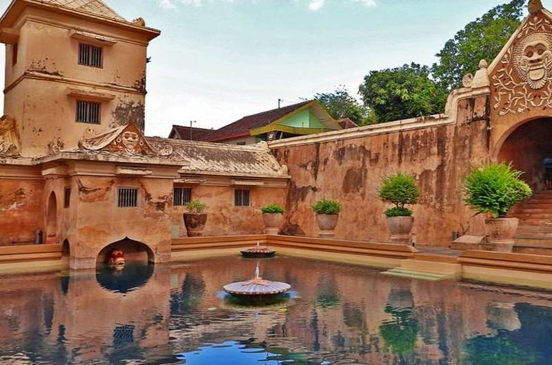 La casa del agua era el ligar de recreo del sultán de Yogyakarta y sus concubinas