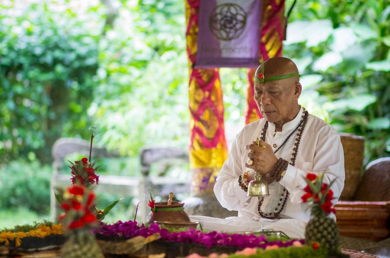 El idioma balinés forma parte de los rituales y la vida tradicional en Bali