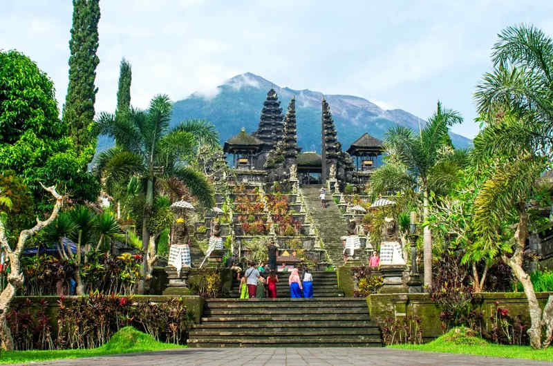 Templo madre de Bali, Pura Besakih, en las laderas del volcán Agung