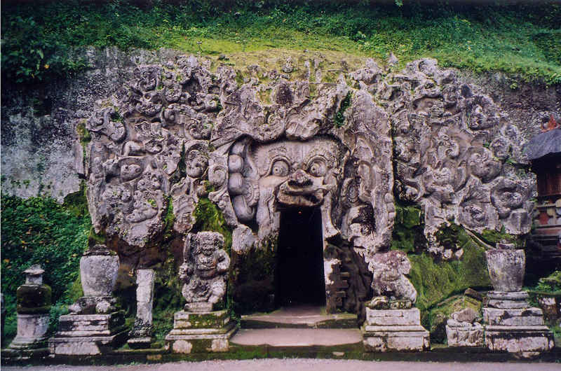 Pura Goa Lawah, templo de la cueva sagrada en la costa este de Bali