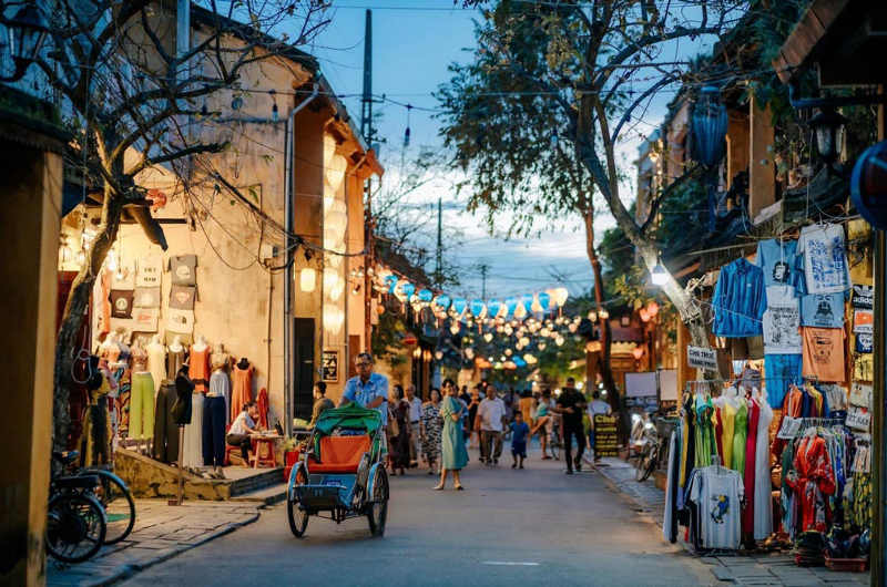 Mercado nocturno en Hoi An