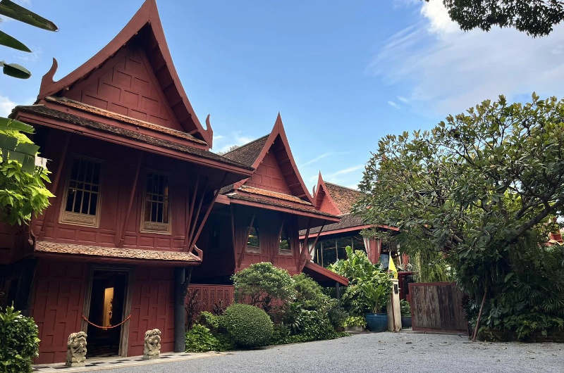 Casa de Jim Thompson en Bangkok, conjunto de casas tradicionales de madera de teca en la zona de Siam