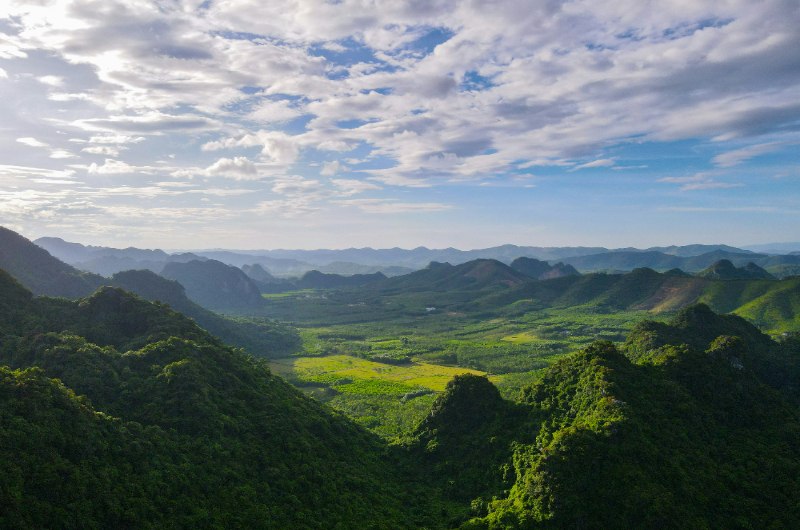Paisaje del parque nacional de Phong Nha-Ke Bang en Vietnam