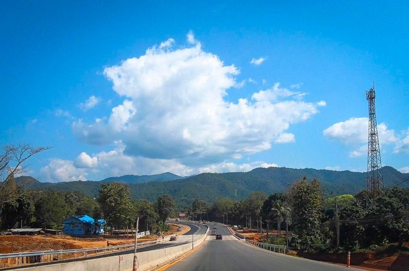 Carretera entre Chiang Mai y Chiang Rai